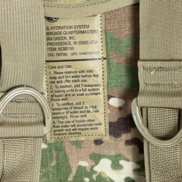 BrigadeQM Molle Hydration System & Reservoir 100 oz - Picture 5 of 5